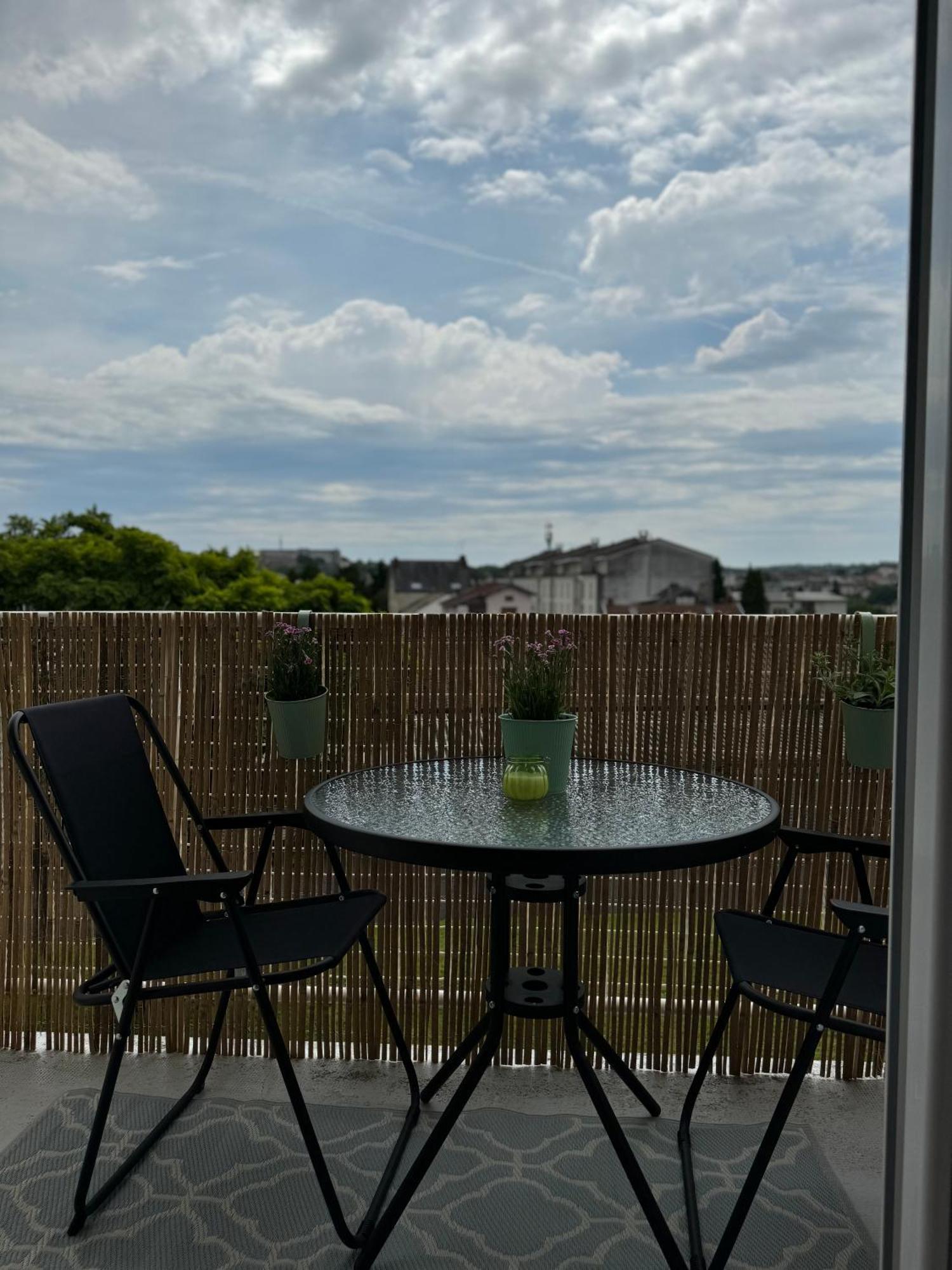 Appartement Chaleureux Et Spacieux T3 Limoges Exterior foto